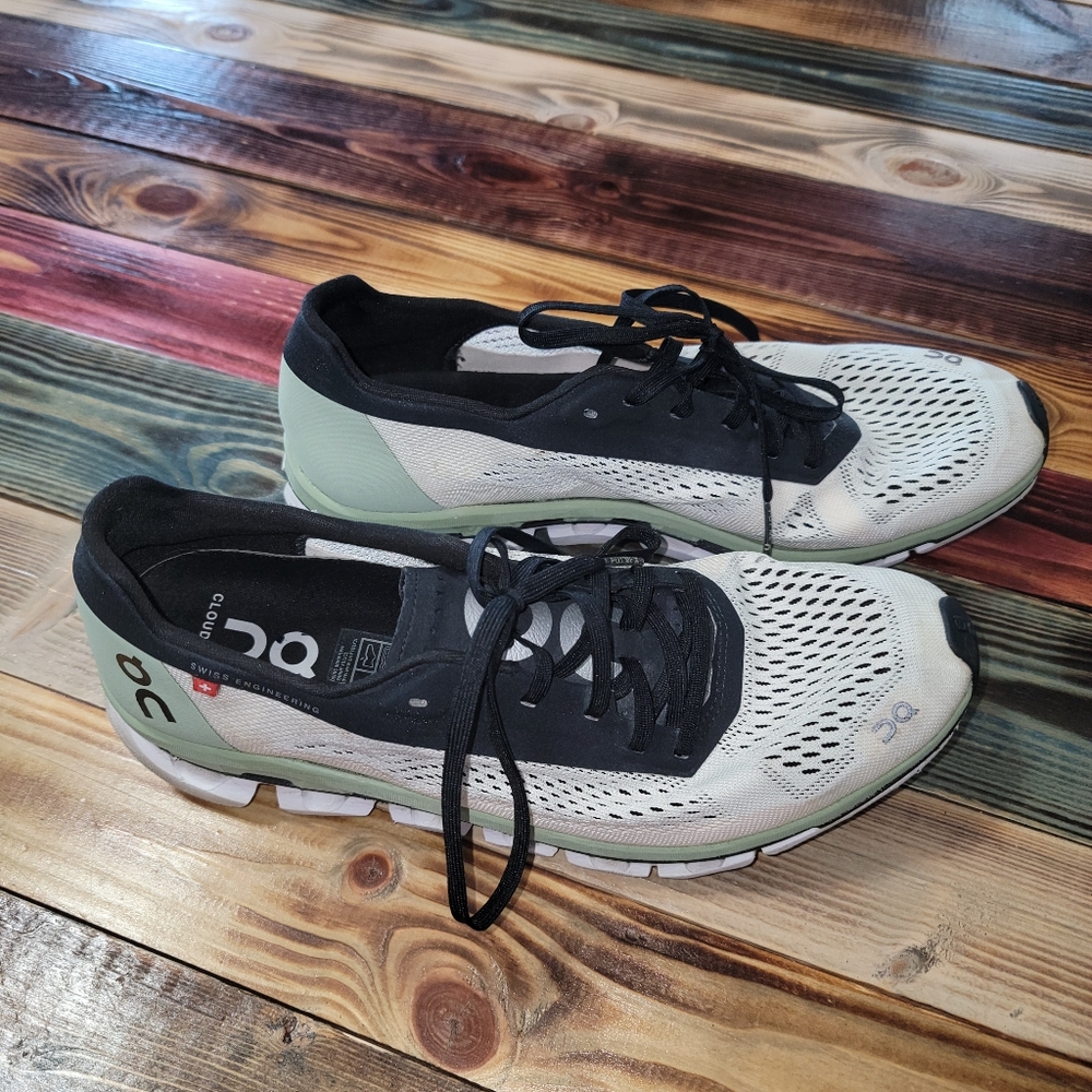 On Cloudboom Shoes Womens Size 8.5 Running CloudTec Helion Lightweight Sneakers